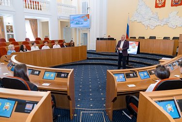 «За кулисами» парламентаризма